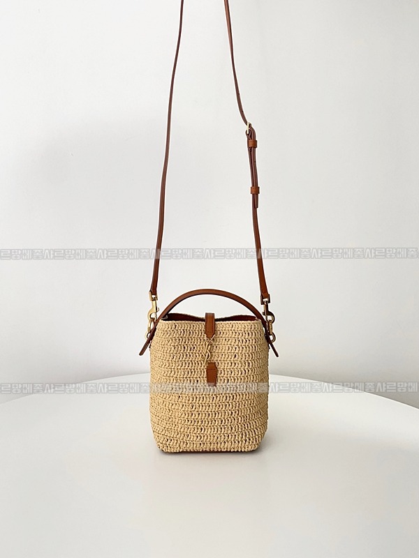 생로랑르37미니라피아버킷백 20260410-163743-008루.jpg