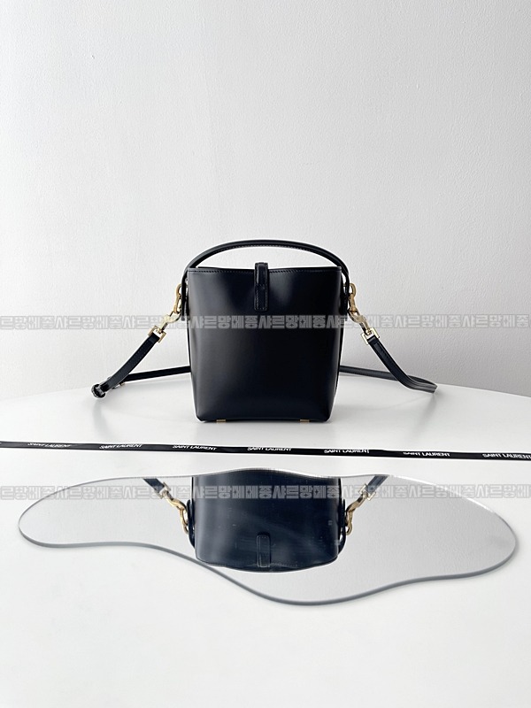 생로랑르37미니라피아버킷백 20260410-165318-003루.jpg