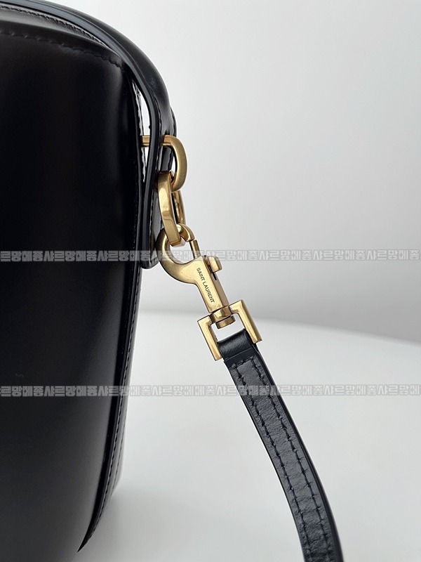 생로랑르37미니라피아버킷백 20260410-165319-010루.jpg