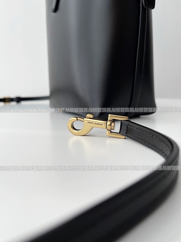 생로랑르37미니라피아버킷백 20260410-165319-011루.jpg