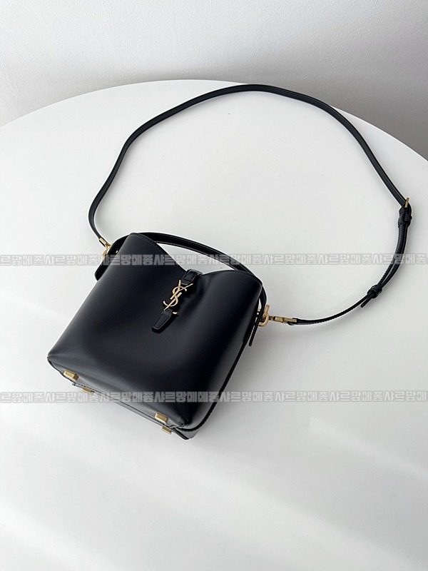 생로랑르37미니라피아버킷백 20260410-165320-012루.jpg