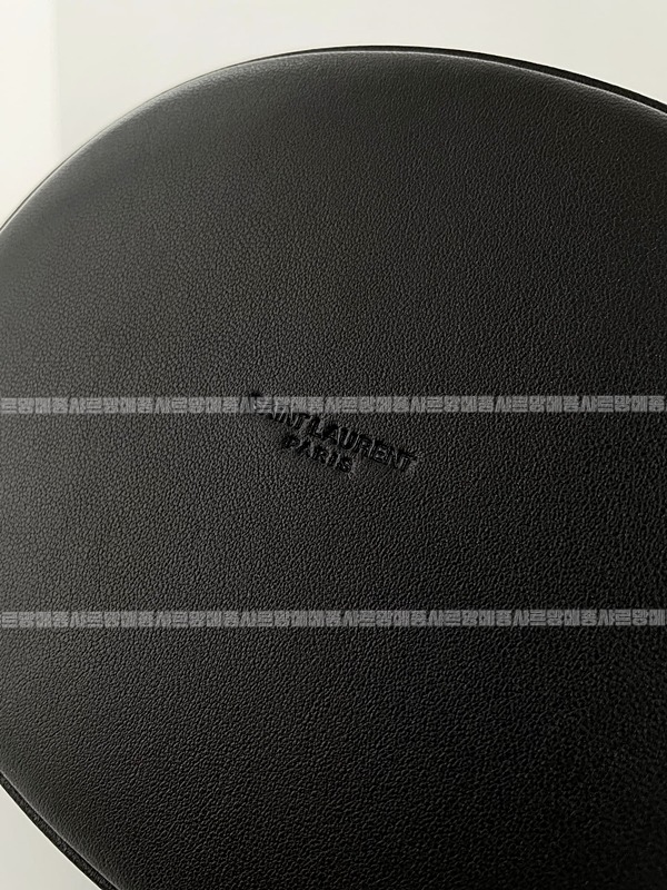 생로랑가비버킷백 20260410-170116-012루.jpg