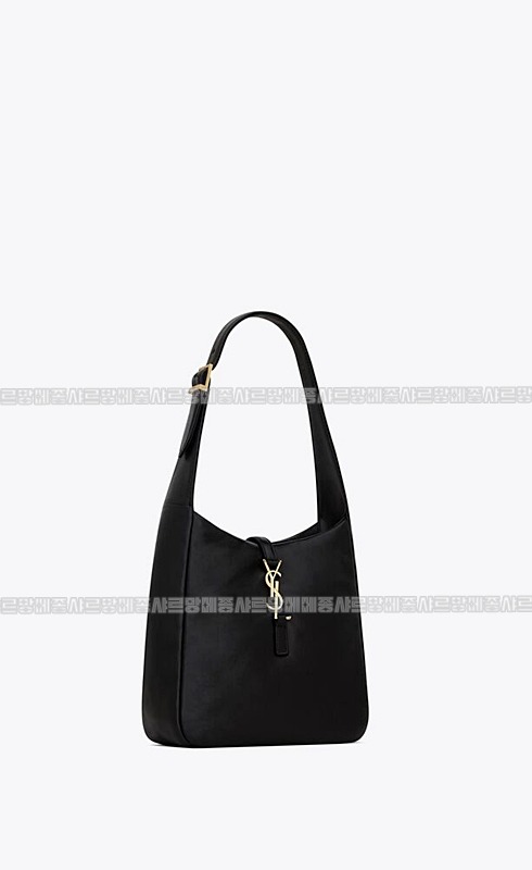 생로랑르5아7호보백 20260410-171620-010루.jpg