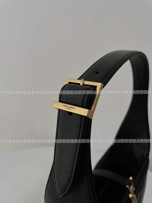 생로랑르5아7호보백 20260410-171620-002루.jpg