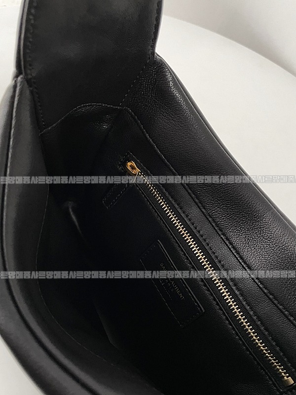 생로랑르5아7호보백 20260410-171620-005루.jpg