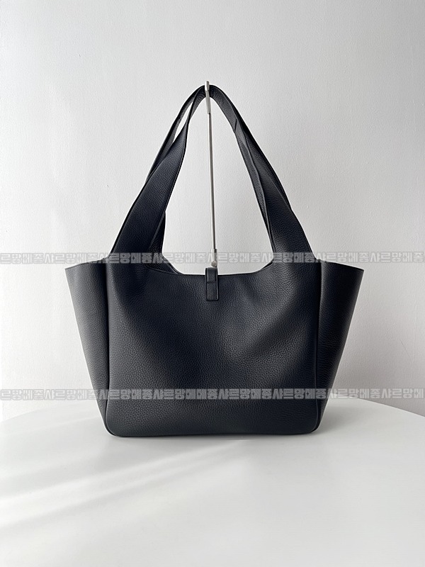 생로랑5아7베아토트백  20260411-101617-002루.jpg