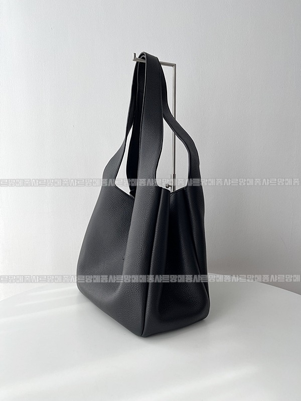 생로랑5아7베아토트백  20260411-101618-009루.jpg