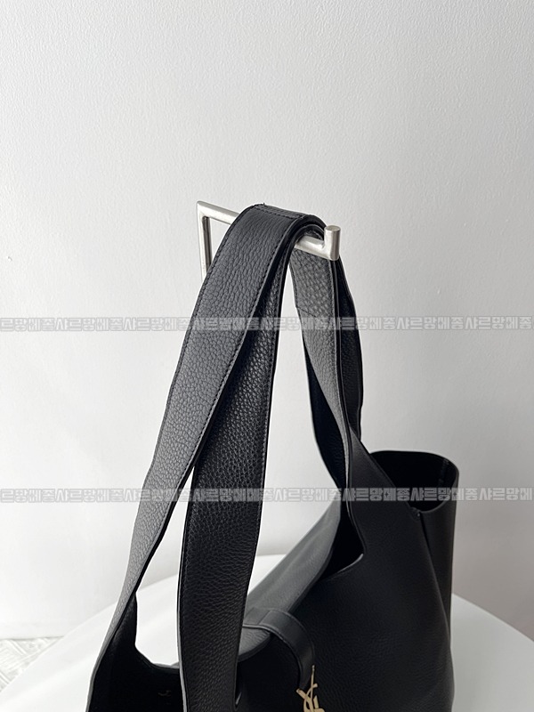 생로랑5아7베아토트백  20260411-101619-014루.jpg