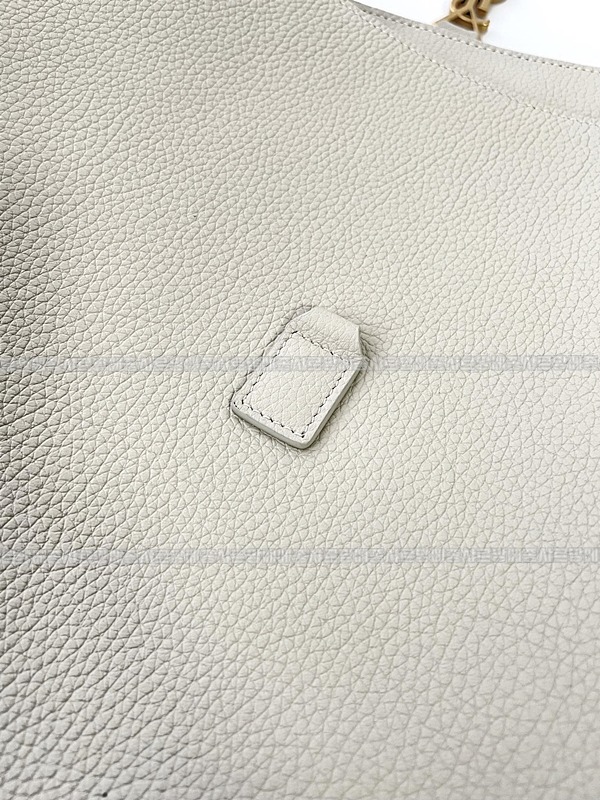 생로랑5아7베아토트백  20260411-102110-011루.jpg