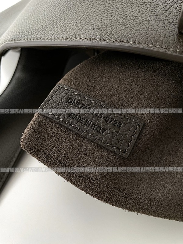 생로랑5아7베아토트백  20260411-102401-017루.jpg