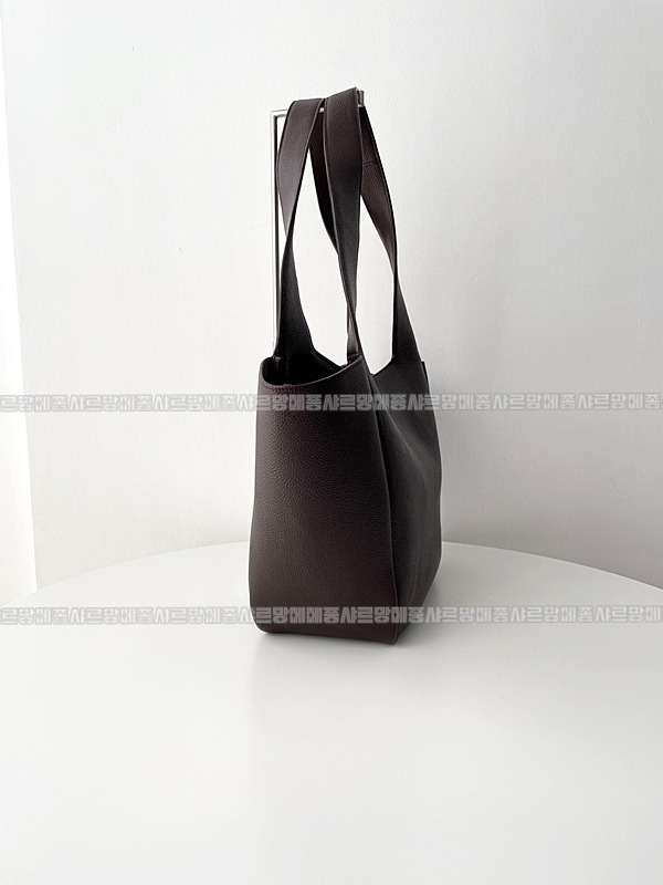 생로랑5아7베아토트백  20260411-102829-003루.jpg