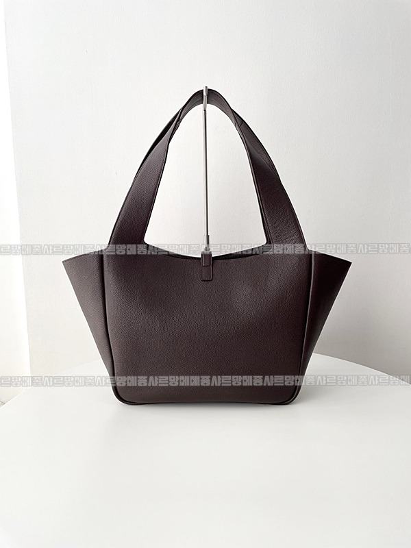 생로랑5아7베아토트백  20260411-102829-004루.jpg