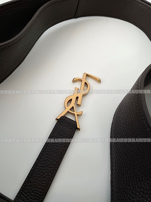 생로랑5아7베아토트백  20260411-102831-013루.jpg