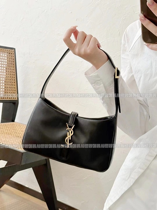 생로랑5아7호보백  20260411-103546-020루.jpg