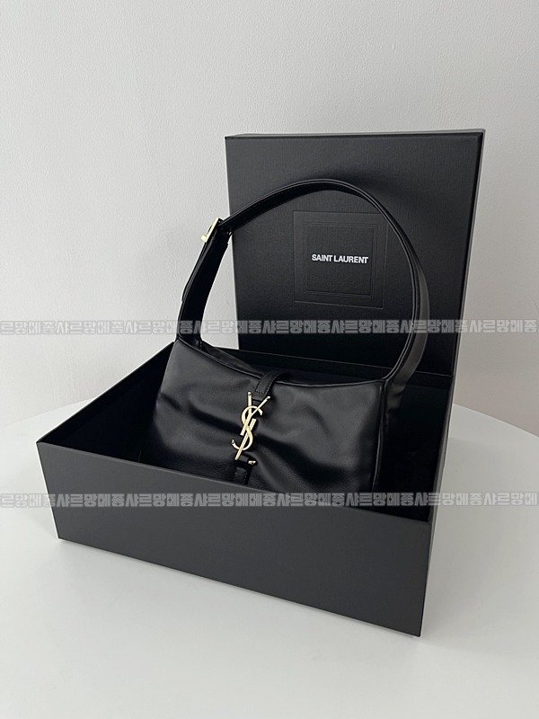 생로랑5아7호보백  20260411-103545-013루.jpg