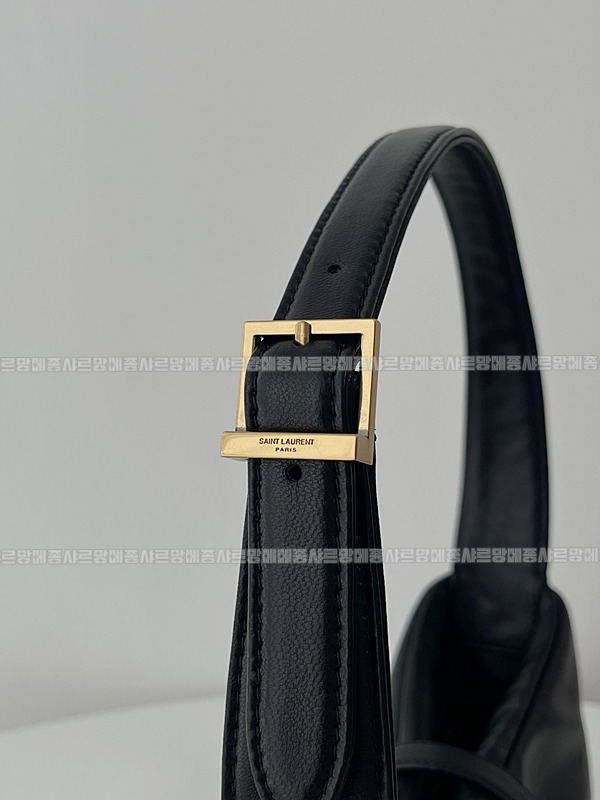 생로랑5아7호보백  20260411-103545-011루.jpg