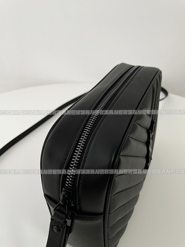 생로랑루카메라백  20260411-104500-014루.jpg