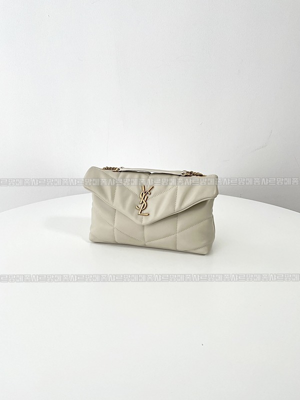 생로랑루루푸퍼백  20260411-105846-002루.jpg