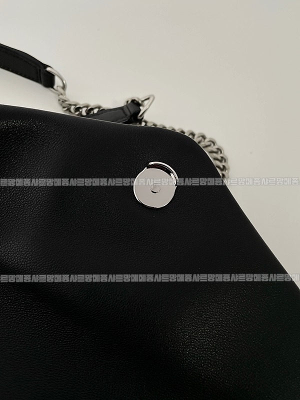 생로랑루루푸퍼백  20260411-112243-013루.jpg