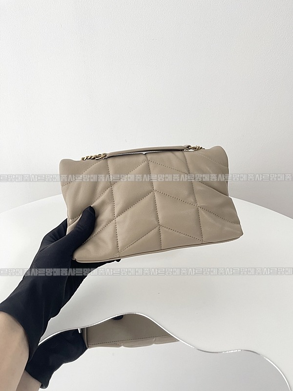 생로랑루루푸퍼백  20260411-112512-003루.jpg