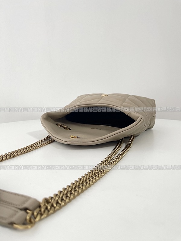 생로랑루루푸퍼백  20260411-112513-006루.jpg