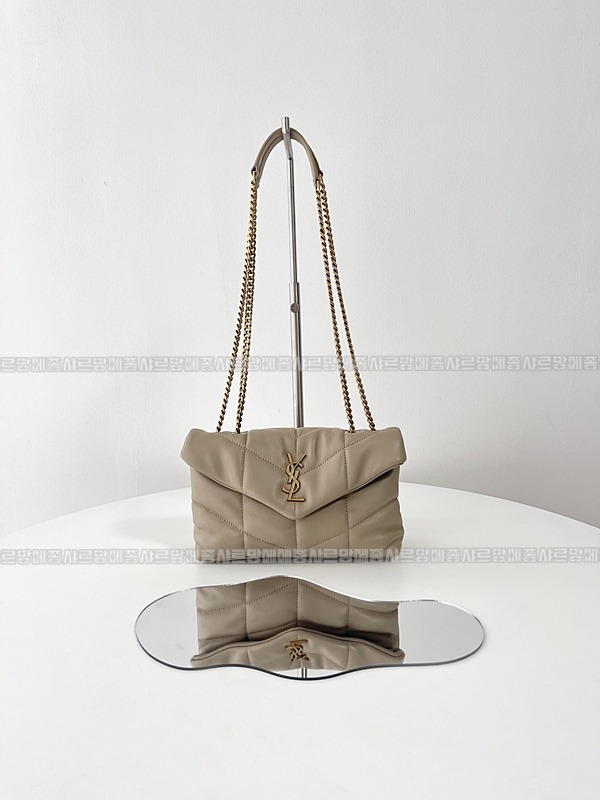 생로랑루루푸퍼백  20260411-112513-008루.jpg