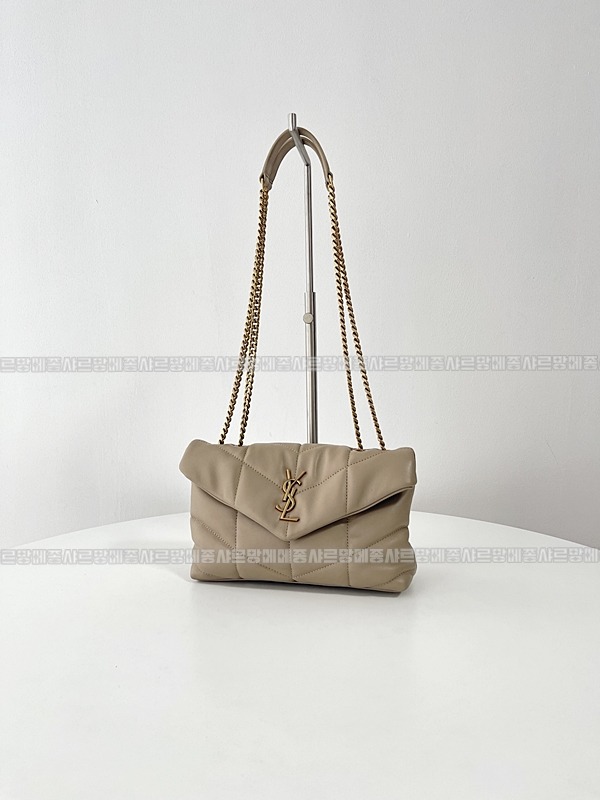 생로랑루루푸퍼백  20260411-112513-009루.jpg