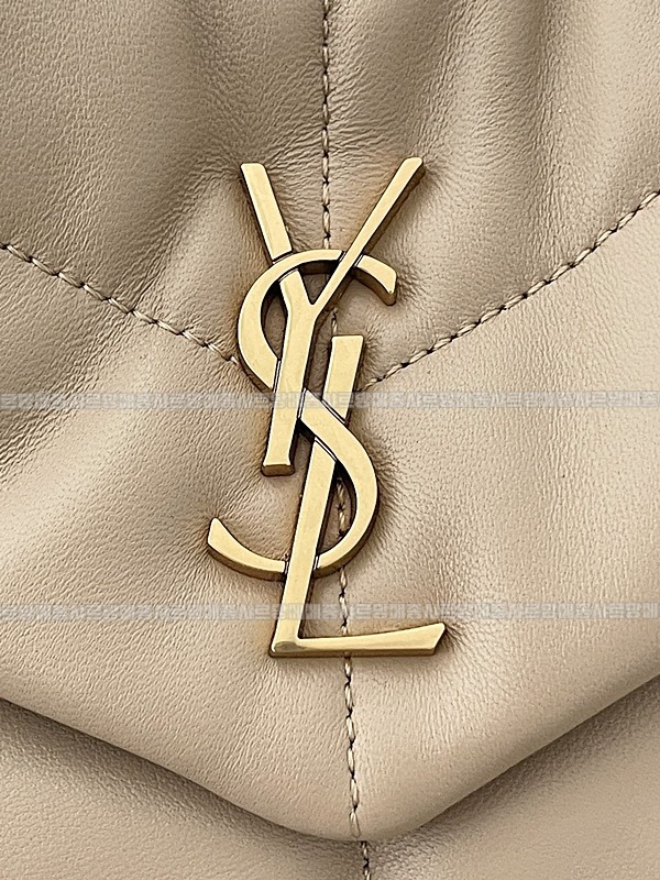 생로랑루루푸퍼백  20260411-112514-010루.jpg