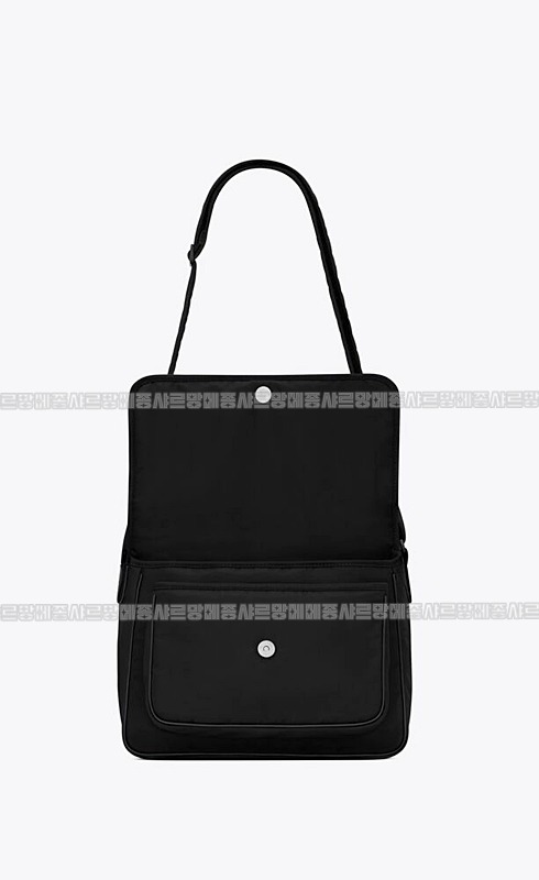 생로랑에코닐니키메신저백  20260411-114122-021루.jpg