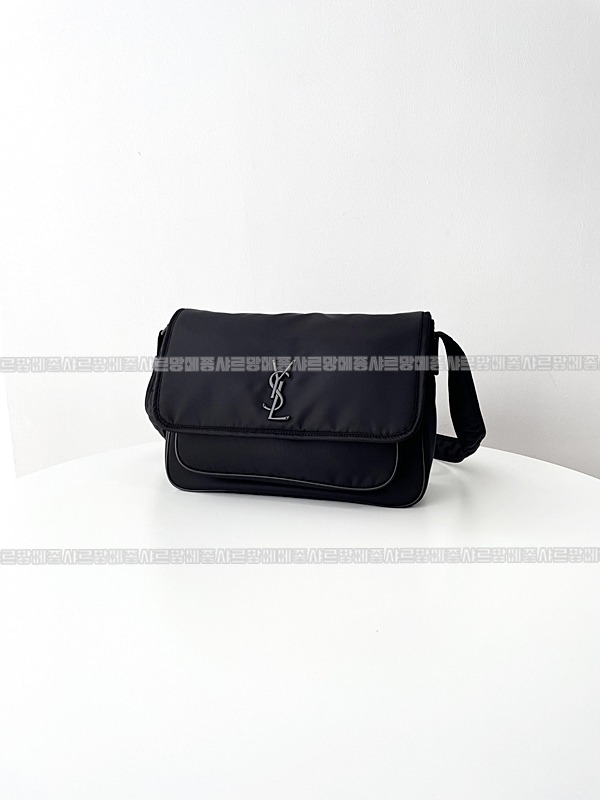 생로랑에코닐니키메신저백  20260411-114120-002루.jpg