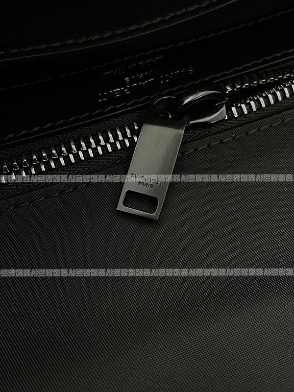 생로랑에코닐니키메신저백  20260411-114122-016루.jpg