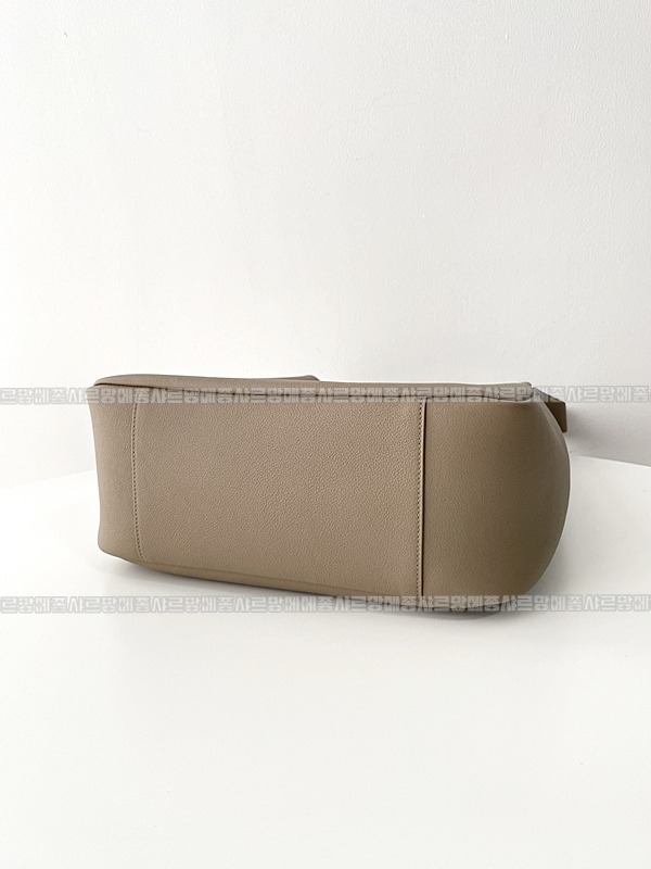 생로랑르5아7소프트라지  20260411-140833-005루.jpg