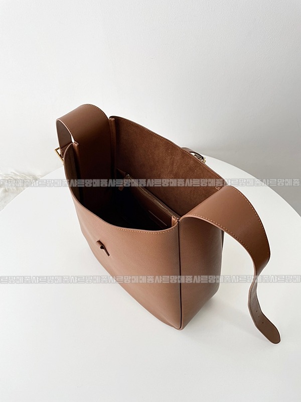 생로랑르5아7소프트라지  20260411-141144-007루.jpg