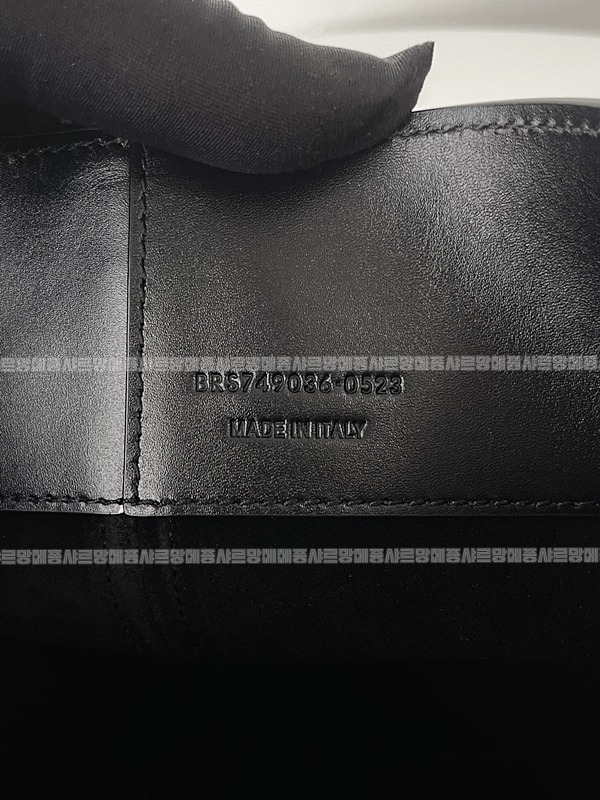 생로랑LE37버킷백  20260411-144659-010루.jpg