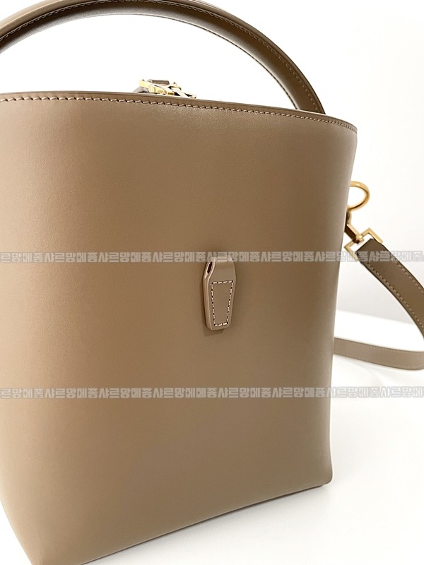 생로랑LE37버킷백  20260411-145027-010루.jpg