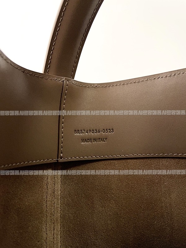 생로랑LE37버킷백  20260411-145028-016루.jpg