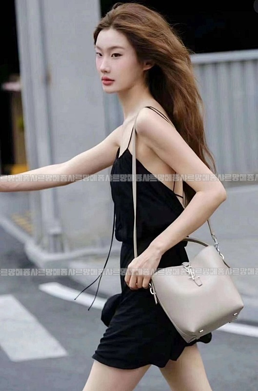 생로랑LE37버킷백  20260411-145749-027루.jpg