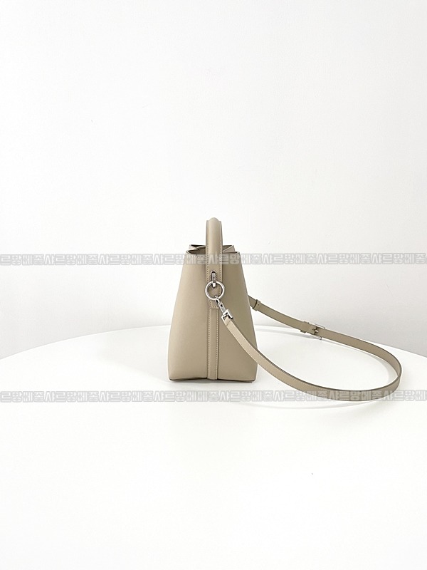 생로랑LE37버킷백  20260411-145744-004루.jpg