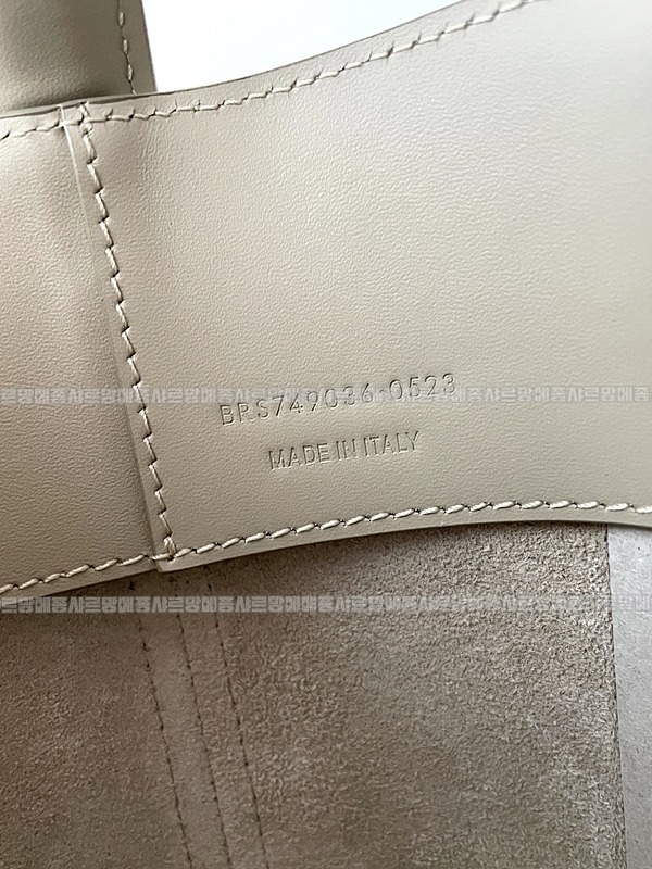 생로랑LE37버킷백  20260411-145747-015루.jpg