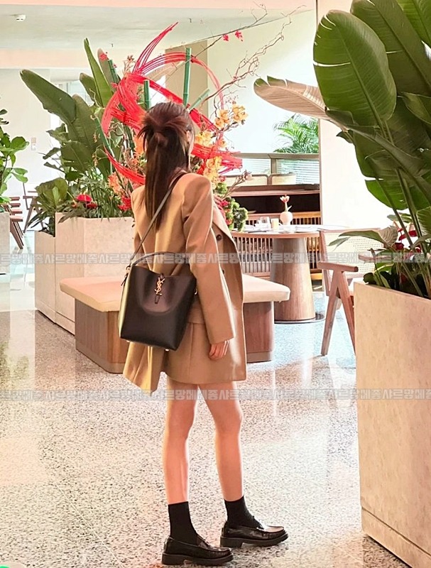 생로랑LE37버킷백미디움  20260411-151113-024루.jpg