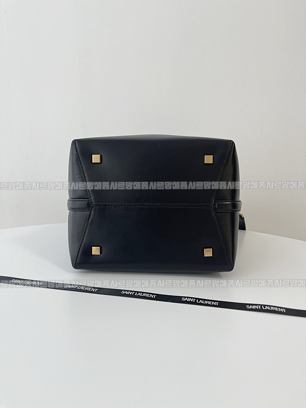 생로랑LE37버킷백미디움  20260411-151109-005루.jpg