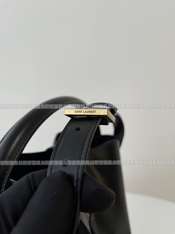 생로랑LE37버킷백미디움  20260411-151111-012루.jpg