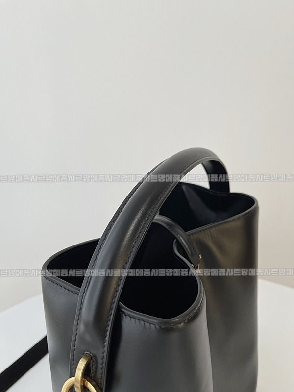 생로랑LE37버킷백미디움  20260411-151110-011루.jpg