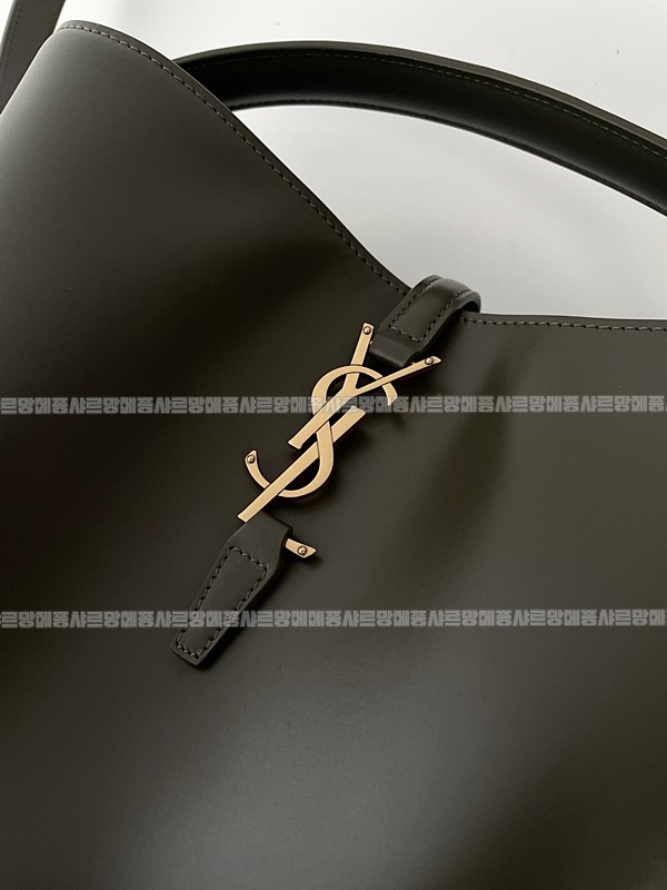 생로랑LE37버킷백미디움  20260411-164142-010루.jpg