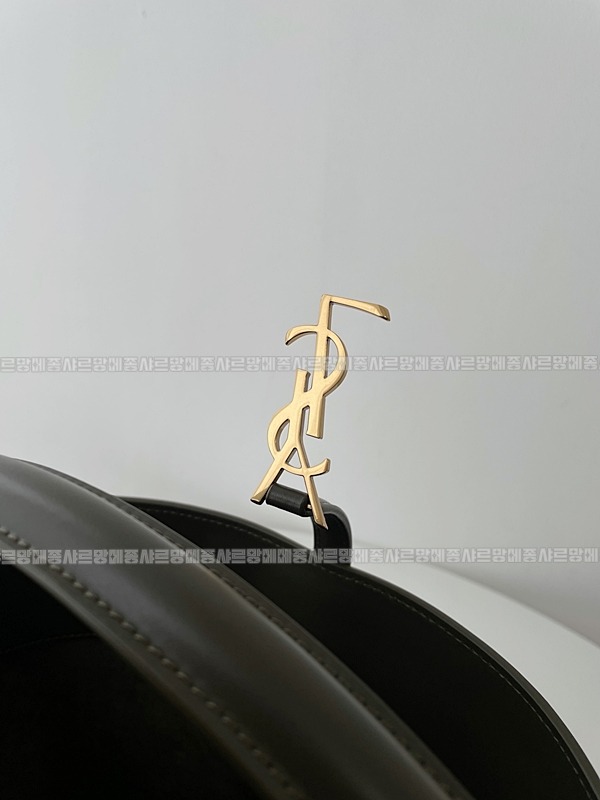 생로랑LE37버킷백미디움  20260411-164142-011루.jpg