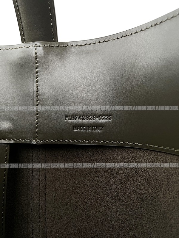 생로랑LE37버킷백미디움  20260411-164143-015루.jpg