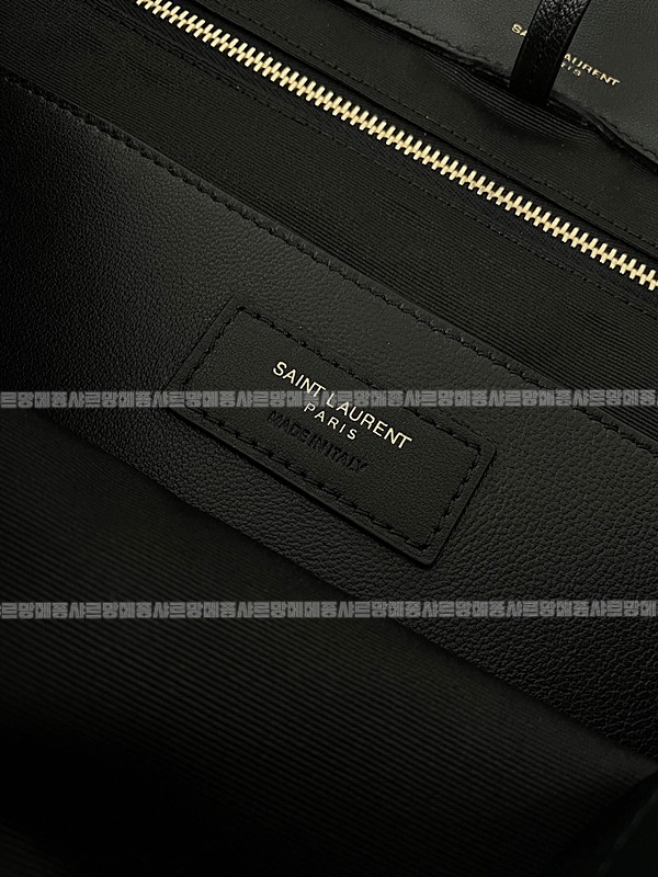 생로랑제이미레더4.3숄더백  20260411-165047-012루.jpg