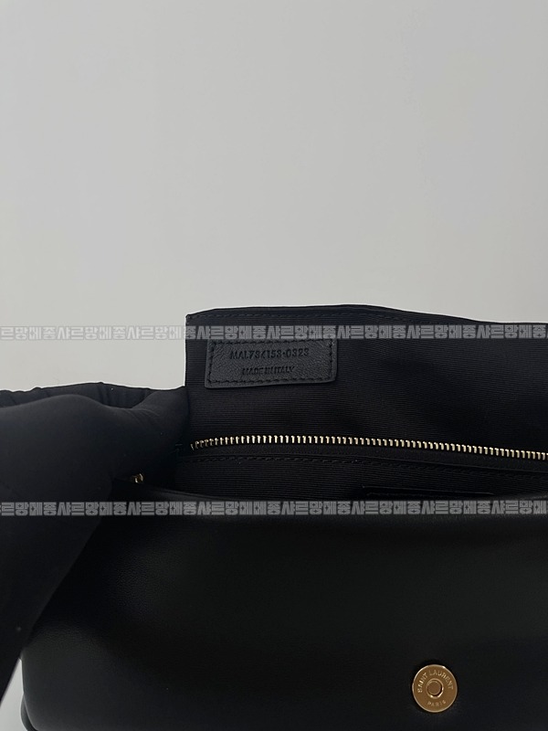 생로랑칼립소숄더백  20260411-171105-010루.jpg