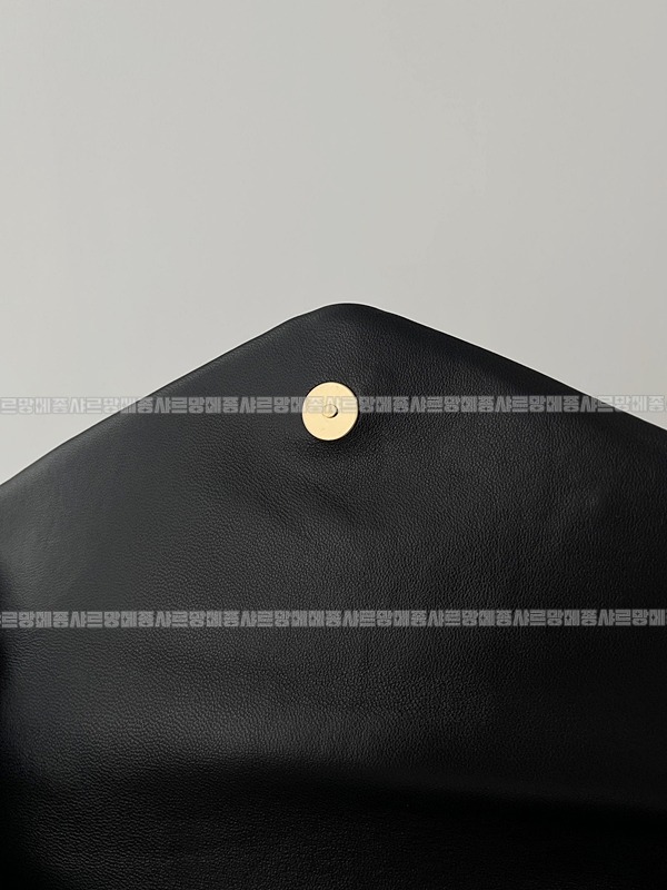 생로랑칼립소숄더백  20260411-171106-015루.jpg