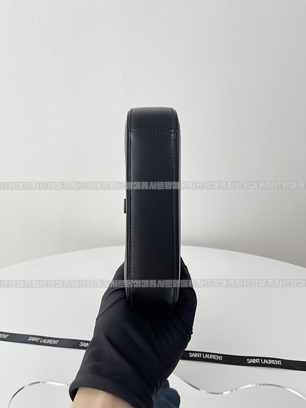 생로랑르5아7호보백미니  20260412-133122-005루.jpg